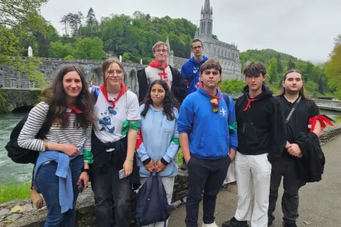 groupe d'élèves du Campus Saint-François à Lourdes