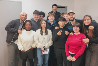 les jeunes du Campus assistent au spectacle de Jamel Debouze au Zenith