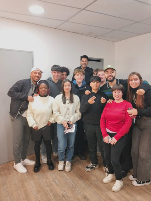 les jeunes du Campus assistent au spectacle de Jamel Debouze au Zenith