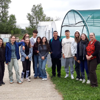 Arrivée des colombiens au Campus Saint-François la Cadène